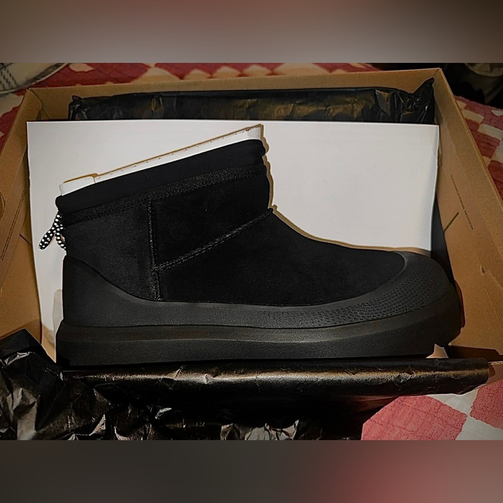 Ugg Classic Ultra Mini Weather Hybrid
